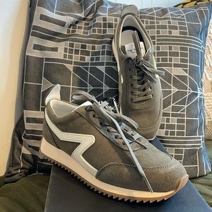 Rag & Bone Retro Runner - Size 6